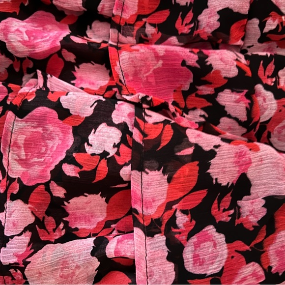 Floral Skirt 🌹 - Picture 3 of 3